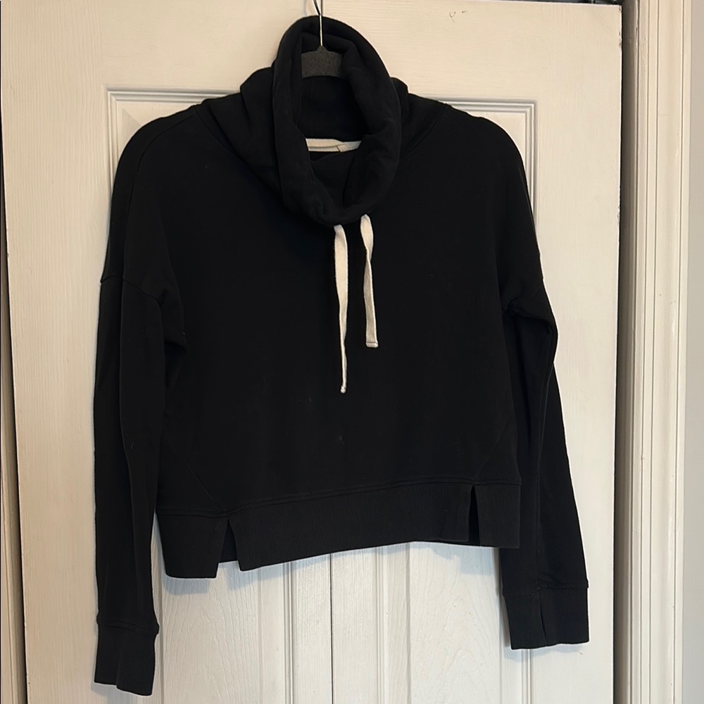 UGG Black Women's Cowl Neck Pullover Top